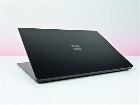 Microsoft Surface Laptop 4